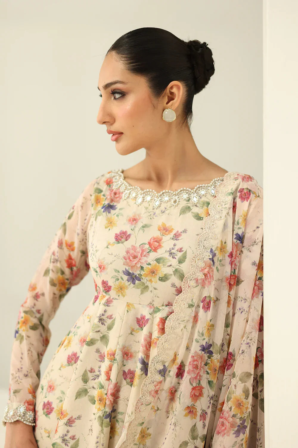 03-Piece Lawn Suit - Ready To Wear
