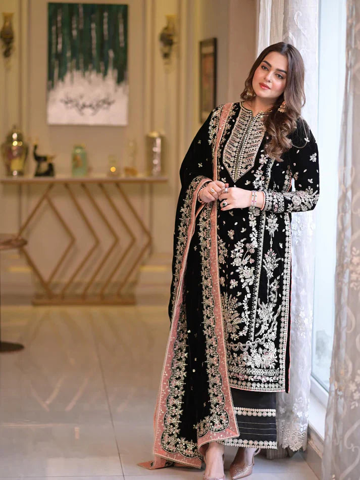 03-Piece Lawn Suit With Chiffon Dupatta - Ready To Wear