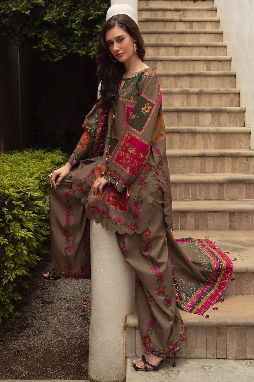 03-Piece Printed Lawn Suit - Ready To Wear