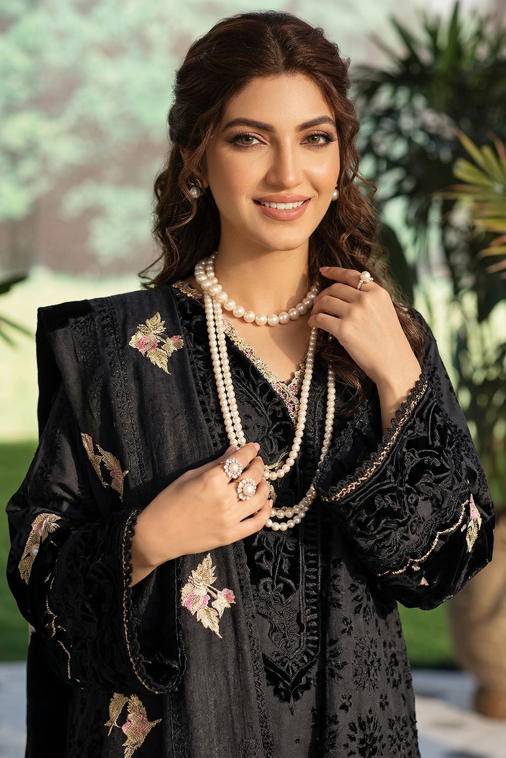 03-Piece Lawn Suit With Embroidery - Ready To Wear