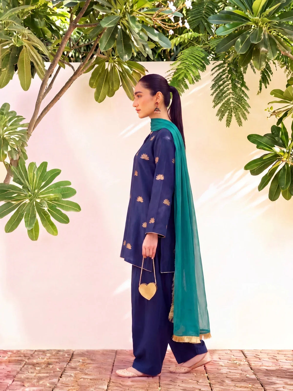 WANIYA - NAVY FAQRSHI SET