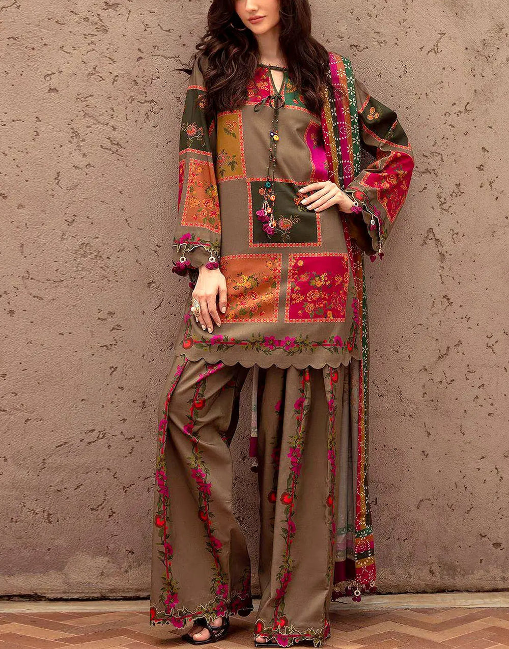 03-Piece Printed Lawn Suit - Ready To Wear